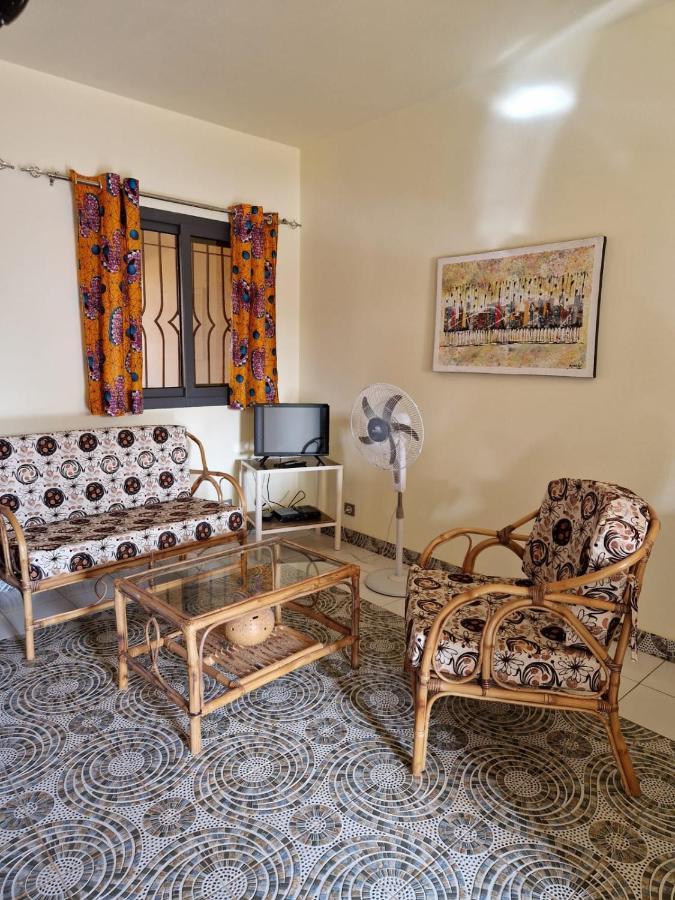 Dekk Jamm, Ou L'On Trouve La Paix Hotel Toubab Dialaw Exterior foto